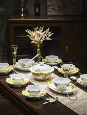 富玉 | 景德镇陶瓷餐具套装2025新款家用中式玲珑金桂浮光碗碟高颜值乔迁新居