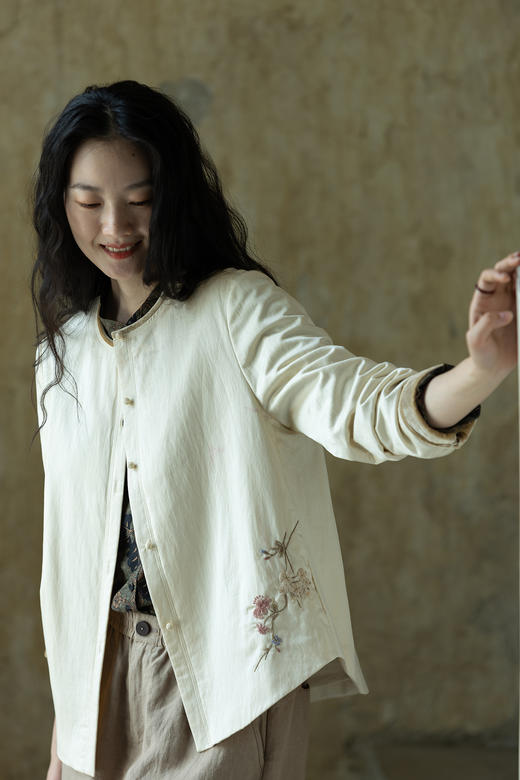 牧衣游原创 丝棉手工刺绣衬衫新款轻薄质感复古文艺百搭外套 谷木 商品图5