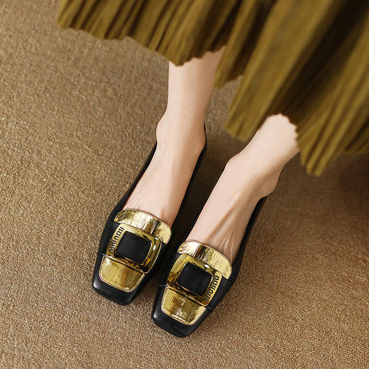 【预售5天】3.5cm头层牛皮法式中跟女鞋粗跟方头金属扣软底小众单鞋HP&A2327-1 商品图2