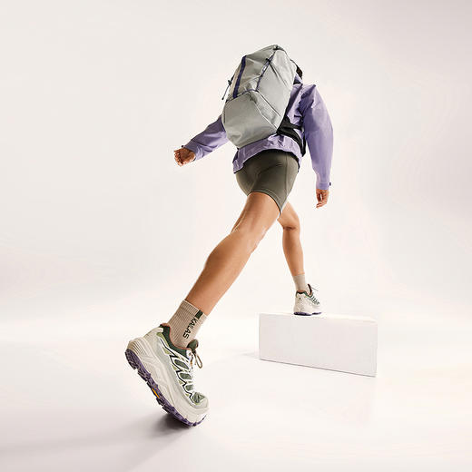 KAILAS凯乐石 户外运动 女款低帮防水跑山徒步鞋(远征 MAX FLT) 商品图1