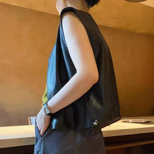 百媚生 PU皮马甲女复古休闲宽松无袖坎肩马夹n6194 商品图3