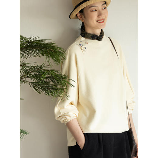 牧衣游原创 舒适棉手工刺绣卫衣女新款柔软亲肤百搭套头上衣 祈秋 商品图2