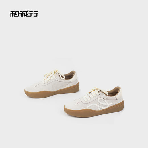 和诚行2025秋季新款百搭舒适透气休闲运动厚底德训女式休闲鞋2130002 商品图3