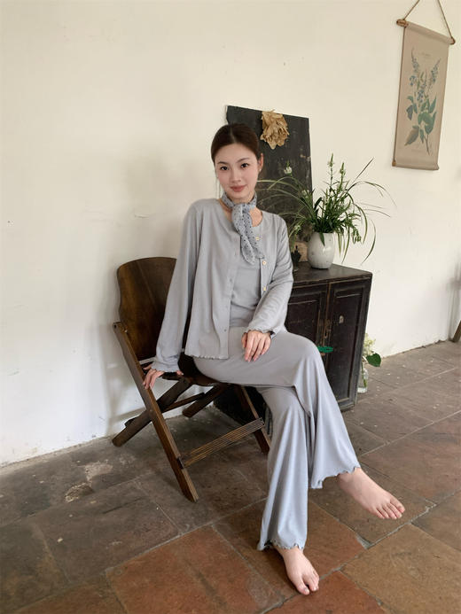 一套得三件~高智感韩系性感睡衣女带胸垫秋冬季女款2025新款三件套装家居服女 商品图1