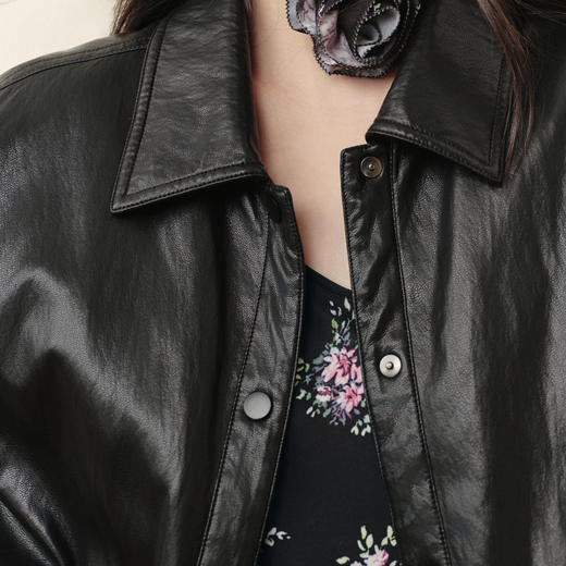 【严选】孟子义代言诗凡黎机车风蛋白皮衣外套2025秋冬宽松短款轻薄羽绒服7G9380021 商品图3