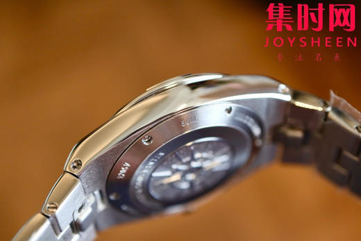 新品—随心所至，启幕无畏之行 VC江诗丹顿新款Overseas CC纵横四海女款系列1225v/1205v 女士石英腕表 商品图6