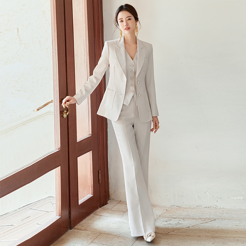 IWY/扶摇系列 高级感杏色时尚西装套装女气质商务正式场合西服马甲职业装FYCP583