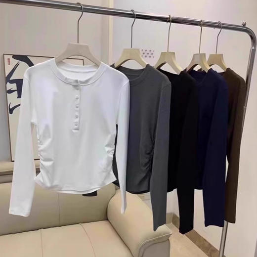 LU系！2025美式侧边褶皱纽扣秋季半开襟圆领亨利领长袖打底长袖T恤女款！ 商品图0