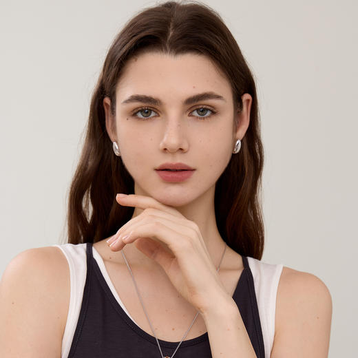 ARSIS｜流光系列 流光水滴豆豆耳钉 商品图4