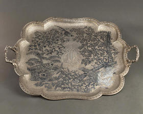 独角鹿西洋古董19世纪法国出品花押字母纹及森林狩猎主题纯银精雕嵌黑色合金双耳托盘