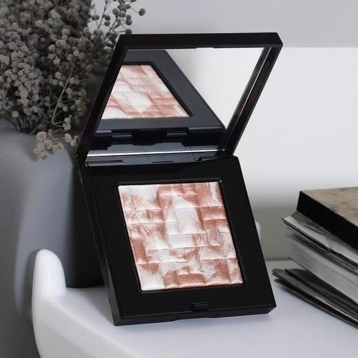 BOBBI BROWN芭比波朗 五花肉高光修容盘8g 水光细闪 商品图3