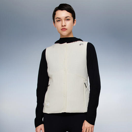 轻盈圆V领智能温控马甲 商品图2