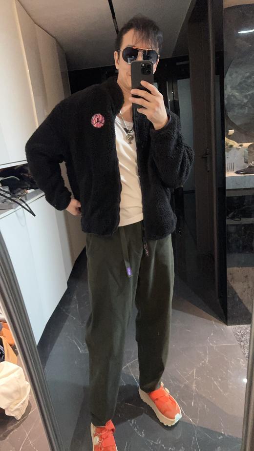 乔家羊羔绒标识立领拉链夹克外套（波哥黑色M码 蕾姐白色S） 商品图6