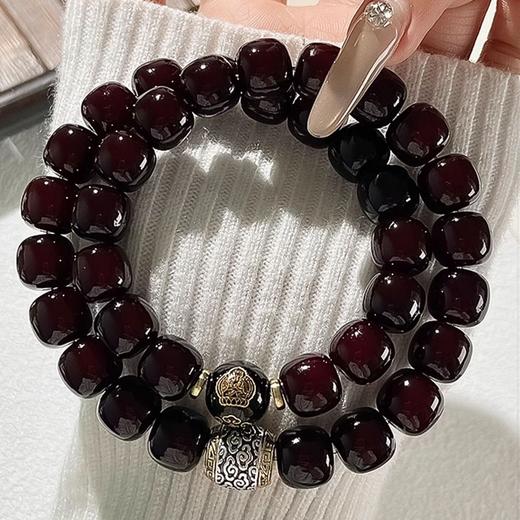 幽泉清韵·溏心老料菩提生肖手串系列，十二生肖守护本尊，色泽浓郁温润，像糖心一样诱人 商品图4