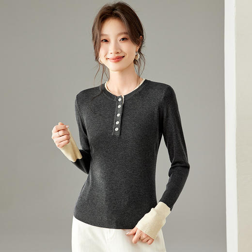 基础款撞色套头毛衣女2025秋冬季短款简约小衫纽扣装饰打底针织衫 商品图3