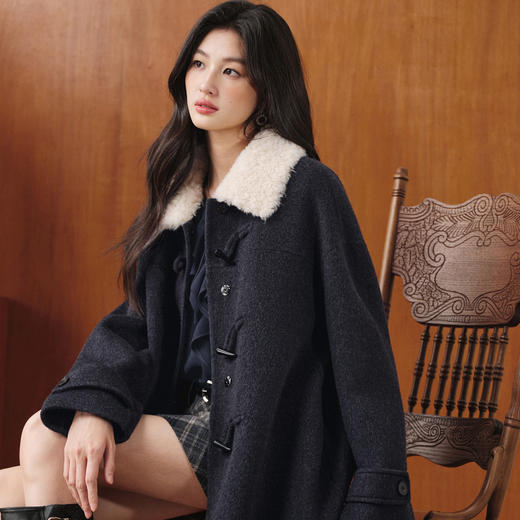 【严选】【牛角可露丽】诗凡黎100绵羊毛大衣2025冬新款羊羔毛领毛呢外套7G9370261 商品图0