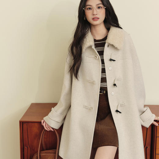 【严选】【牛角可露丽】诗凡黎100绵羊毛大衣2025冬新款羊羔毛领毛呢外套7G9370261 商品图3