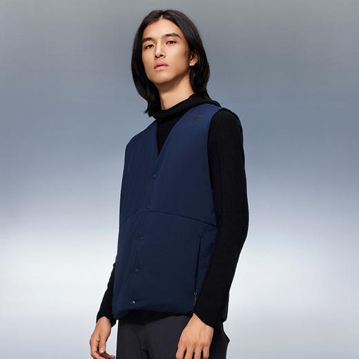 轻盈圆V领智能温控马甲 商品图1