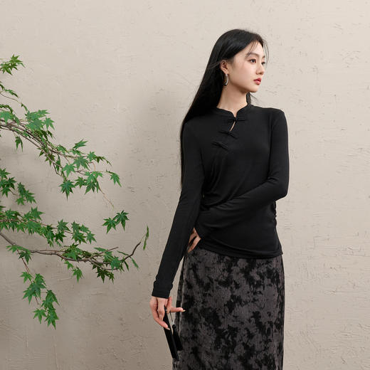三彩【远山眉黛】2025冬季新款莱赛尔T恤盘扣立领上衣打底衫修身C 商品图2