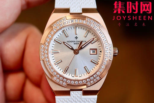 新品—随心所至，启幕无畏之行 VC江诗丹顿新款Overseas CC纵横四海女款系列1225v/1205v 女士石英腕表 商品图0