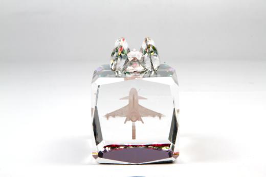 【长春航展、九三阅兵纪念品-新品重磅】特尔博 中国芯国产发动机 水晶底座绚丽夺目 礼盒包装送礼佳品 商品图2