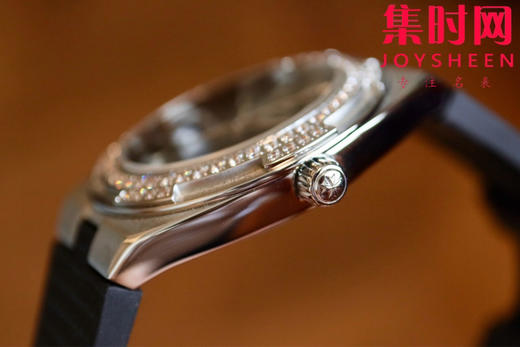 新品—随心所至，启幕无畏之行 VC江诗丹顿新款Overseas CC纵横四海女款系列1225v/1205v 女士石英腕表 商品图5