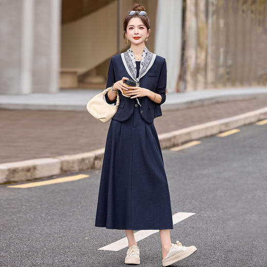 HR YBX8607法式轻熟风气质马甲套装裙洋气时髦半身裙三件套 商品图3