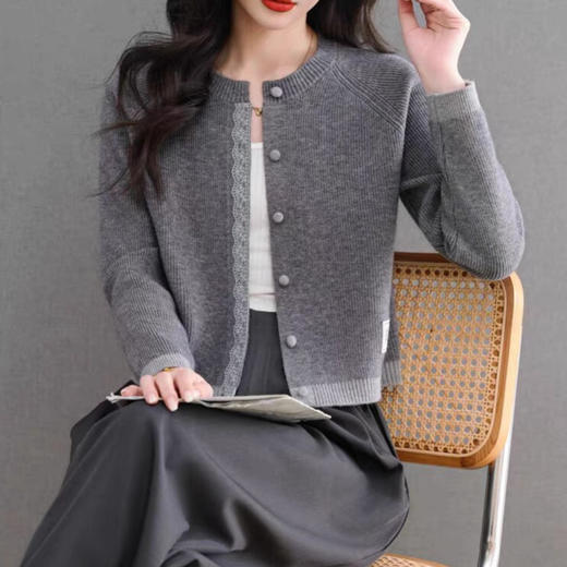 2025秋冬季款假两件针织衫NE241D9711038 商品图2