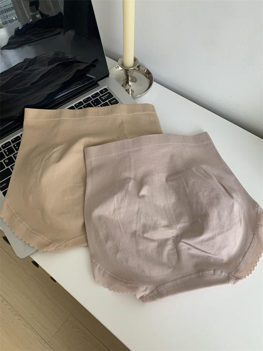 功能+美貌！新型无缝蕾丝内裤中高腰收腹女士三角裤性感提臀 商品图4