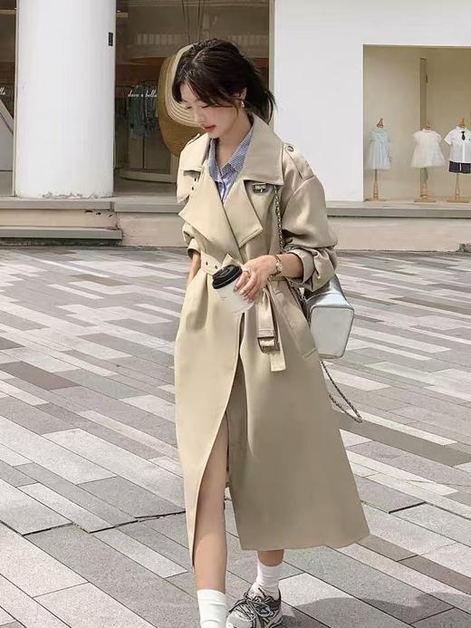 12.12错过没有！清货不退【秋上新】软料挺括有骨感风衣！！22167金属卡扣系带风衣长款-喜出 商品图3