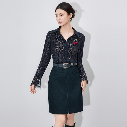 「高货wl」全新升级【铂金会员257/天猫339/差价82】(01438)洛诗琳立体雪尼尔蕾丝衬衫2025秋季气质镂空刺绣显瘦开衫 商品图2