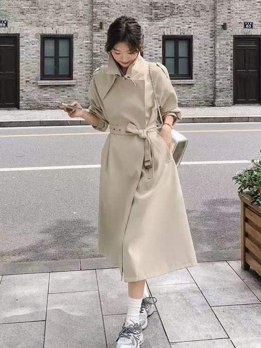 12.12错过没有！清货不退【秋上新】软料挺括有骨感风衣！！22167金属卡扣系带风衣长款-喜出 商品图1