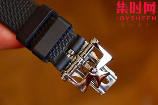 新品—随心所至，启幕无畏之行 VC江诗丹顿新款Overseas CC纵横四海女款系列1225v/1205v 女士石英腕表 商品图7