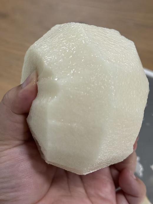 【百梨之冠  莱阳秋月梨】汁水丰沛如泉，入口沁润如诗; 甜度达13°以上，清雅不腻，甘润入心;肉质细嫩无渣，触齿即化，宛若云端; 梨香浓郁纯粹，回味悠长，方为秋月之魂。四者缺一，便不成传奇~顺丰快递 商品图4