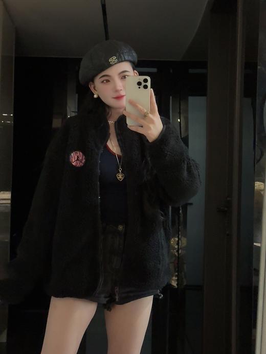 乔家羊羔绒标识立领拉链夹克外套（波哥黑色M码 蕾姐白色S） 商品图4