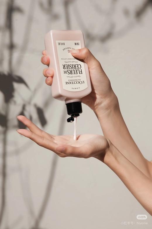 一店d 正𝐩𝐢𝐧欧舒丹  第二代樱花系列 月销𝟏𝟎𝟎𝐰➕的身体乳和沐浴露
全～新升级配方 商品图10