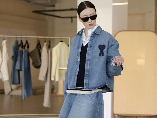 Am*i 品牌原单水洗钩针编织大爱心牛仔外套 商品图1