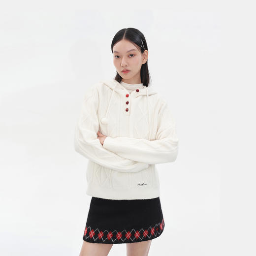 HERLIAN 2025年秋季新品女士黑红格子包扣设计连帽POLO针织衫 商品图2