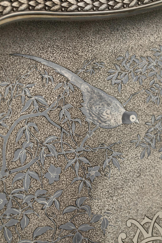 独角鹿西洋古董19世纪法国出品花押字母纹及森林狩猎主题纯银精雕嵌黑色合金双耳托盘 商品图1