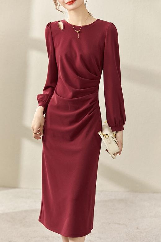 SENTUBILA尚都比拉 肩部镂空优雅褶皱连衣裙 19009 商品图0