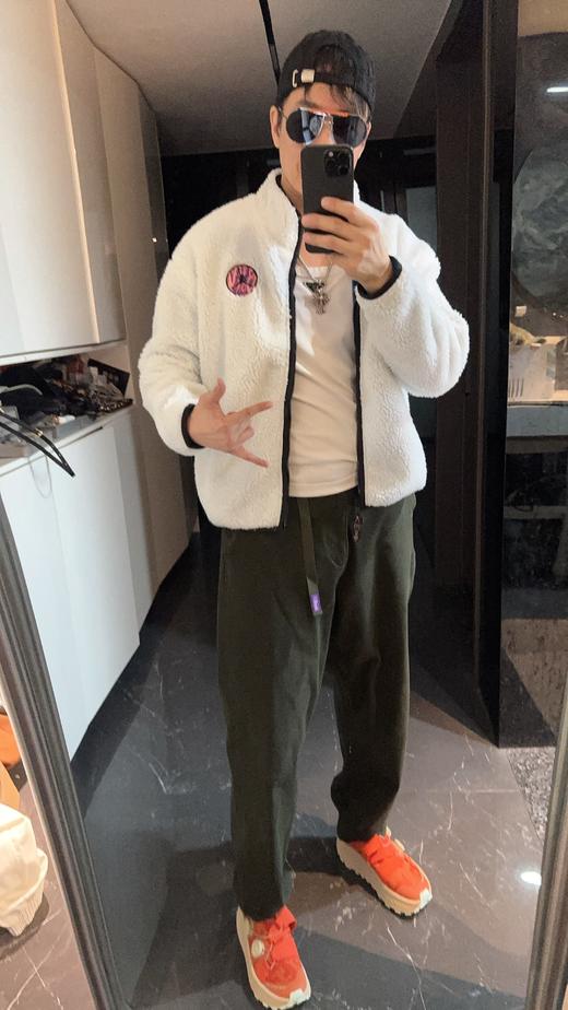 乔家羊羔绒标识立领拉链夹克外套（波哥黑色M码 蕾姐白色S） 商品图5