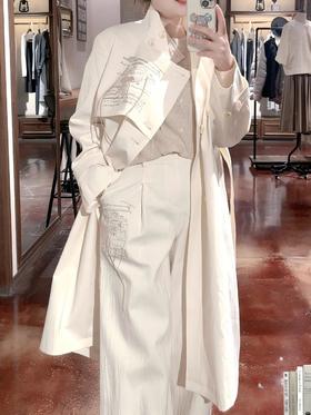 Famecoco范可儿长款直筒风衣外套半高领刺绣通勤外套FAC6AT008