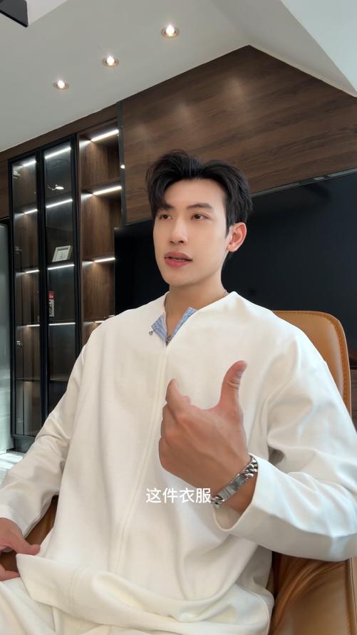 W53100SDSA男士秋冬新款痞帅男装简约拼接撞色套头卫衣百搭时尚宽松上衣 商品图0