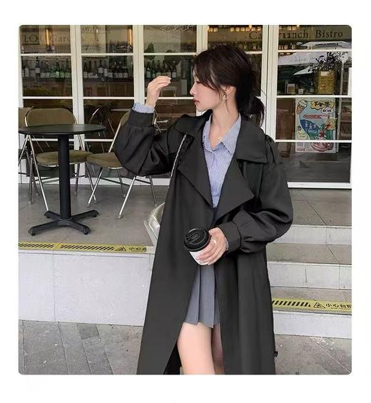 12.12错过没有！清货不退【秋上新】软料挺括有骨感风衣！！22167金属卡扣系带风衣长款-喜出 商品图11