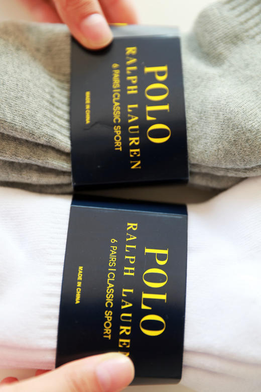 软支撑设计，放松整个脚掌。三双入毛巾底小标刺绣运动袜C091768 商品图1