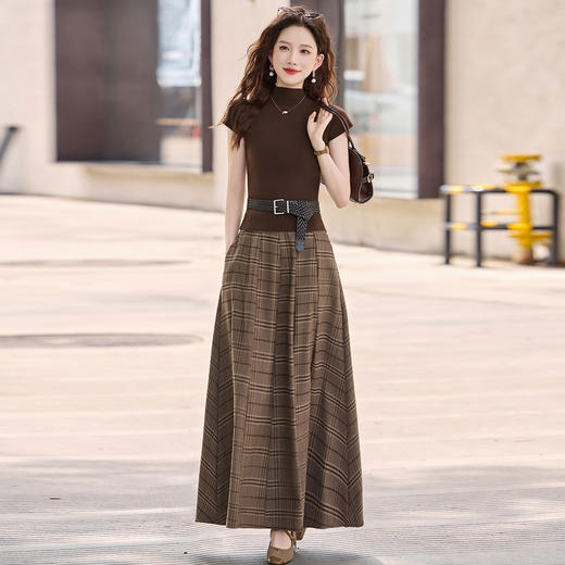 XM918时尚休闲套装2025秋季新款女装系带针织衫格子半裙两件套裙 商品图1