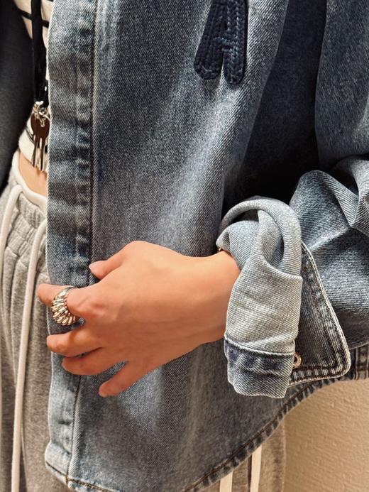 Am*i 品牌原单水洗钩针编织大爱心牛仔外套 商品图9