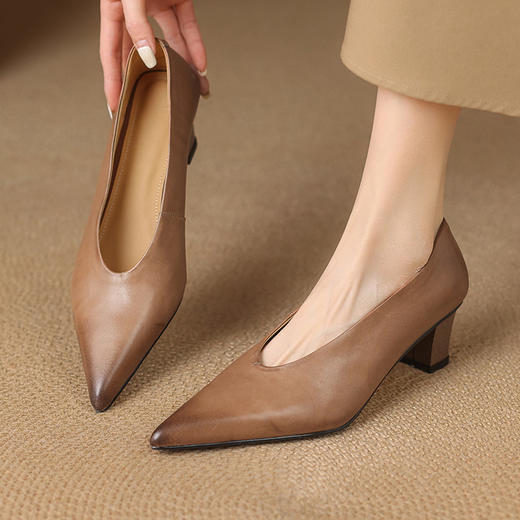 【预售5天】法式复古显瘦单鞋女春秋新款尖头气质高跟时尚瓢鞋AK&5035 商品图2