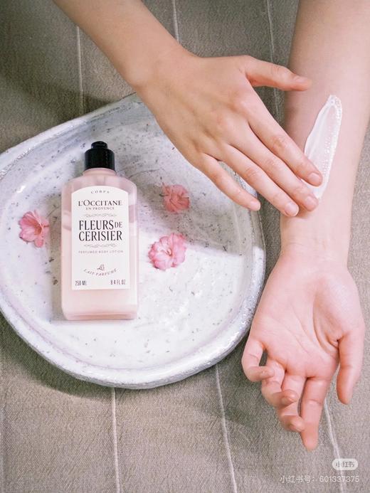 一店d 正𝐩𝐢𝐧欧舒丹  第二代樱花系列 月销𝟏𝟎𝟎𝐰➕的身体乳和沐浴露
全～新升级配方 商品图14