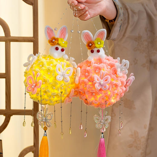 福利！【带视频教程】中秋节小兔子绣球花灯扭扭棒diy手工材料包手提发光蝴蝶灯笼花灯 商品图2